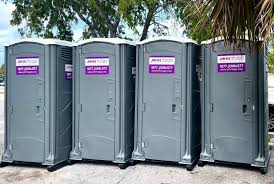 Best Standard Portable Toilet Rental  in Sycamore, IL